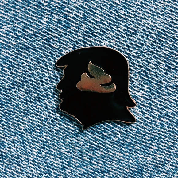Accessories - ❗️ LAST ONE ❗️Shit For Brain Pin